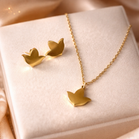 AKA Ivy Necklace and Earring Set
